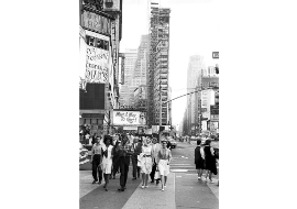 New York street photography : robe à pois